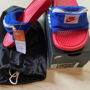 Nike “Fanny Pack” Slides, Men’s size 7